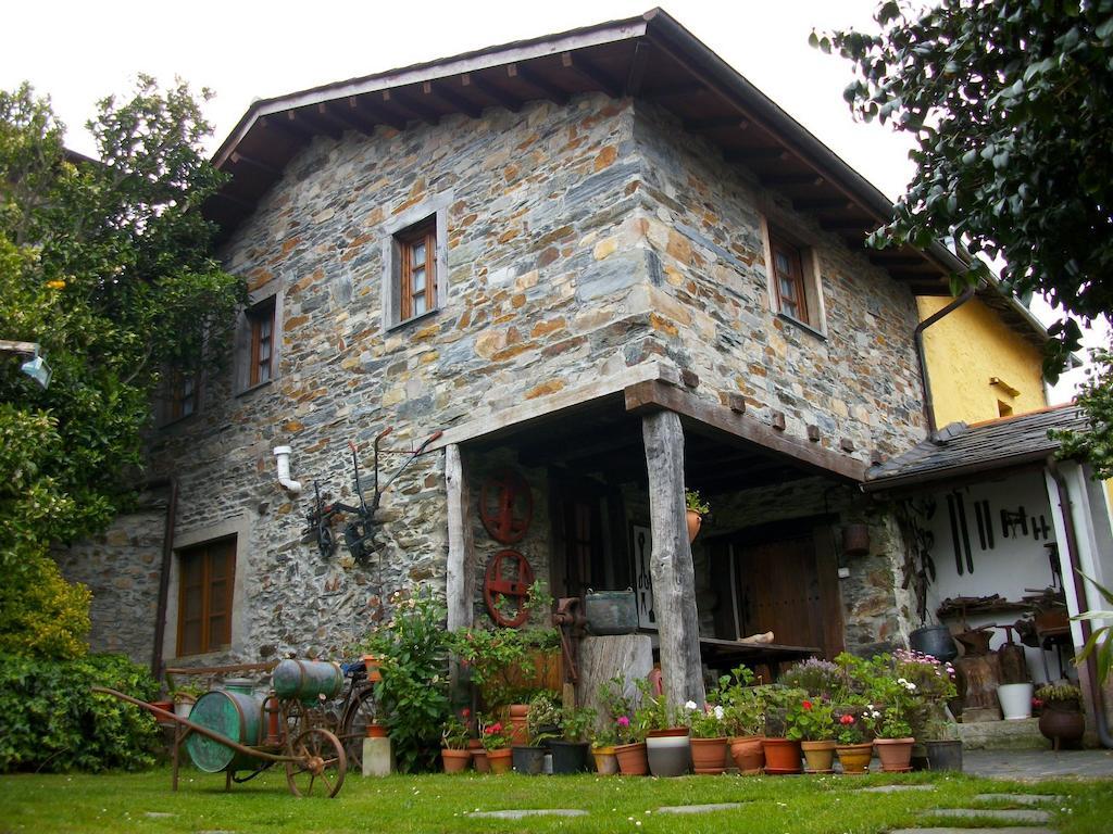 Casa De Aldea Los Glayus Vendégház Luarca Kültér fotó